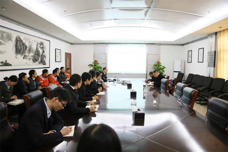 設(shè)備公司召開落實(shí)黨建工作責(zé)任制互檢互查工作會